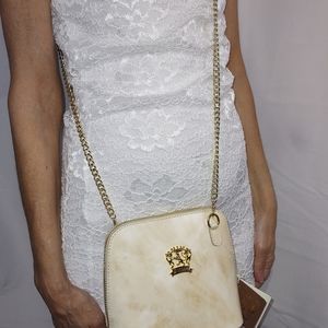 Textutured cream pratesi crossbody bag